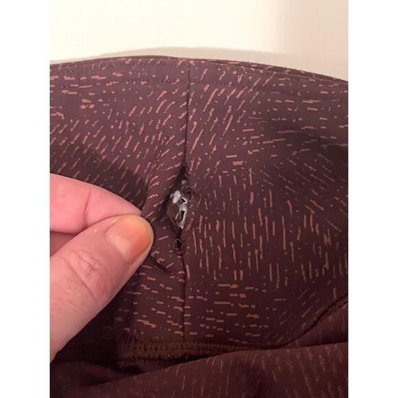 Athleta Salutation Stash Pocket Tight - Picture 9 of 9